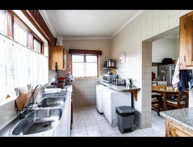 4 BEDROOM HOUSE FOR SALE IN PRIMROSE